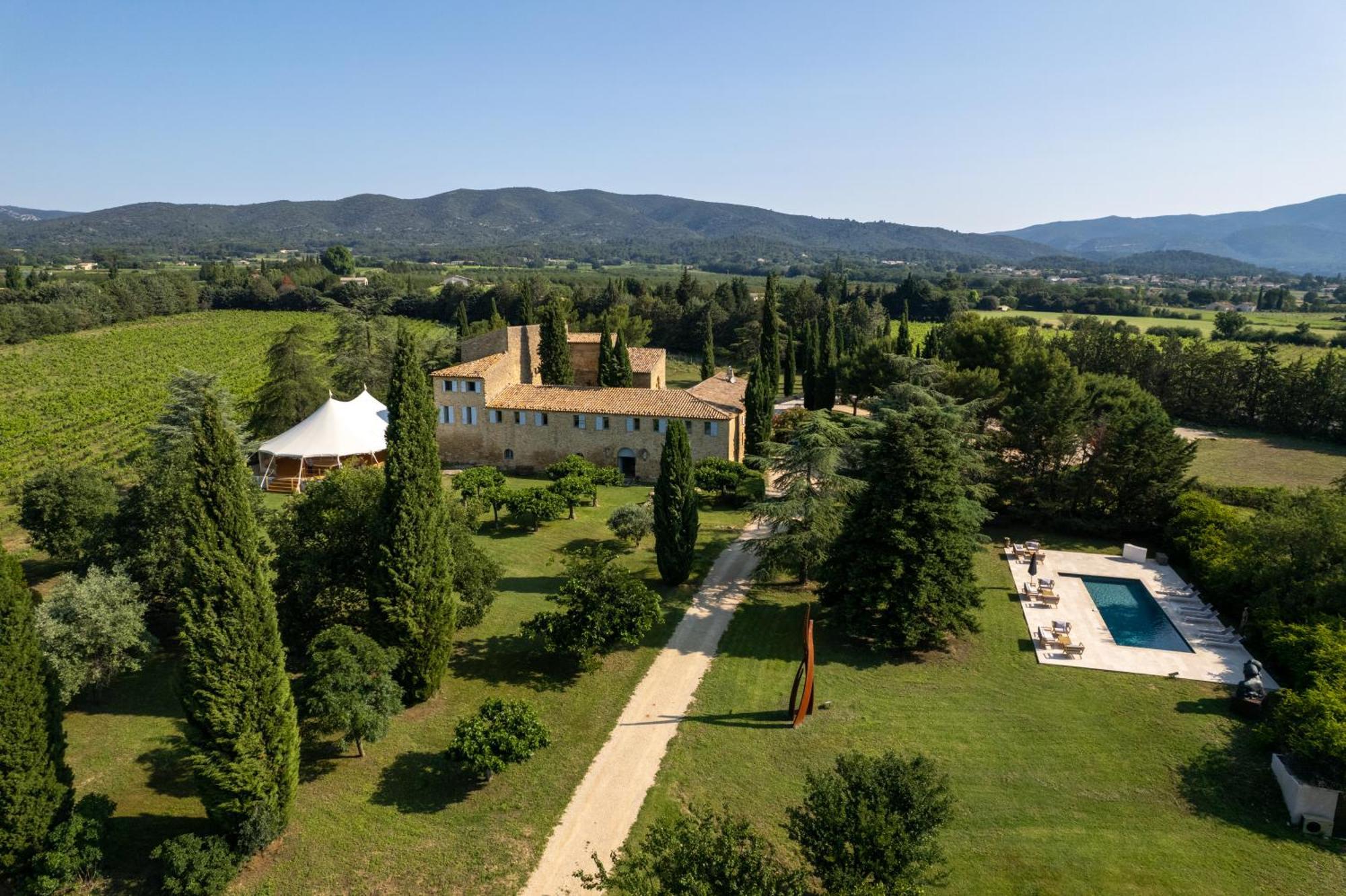 Chateau Saint-Pierre De Mejans Puyvert ภายนอก รูปภาพ
